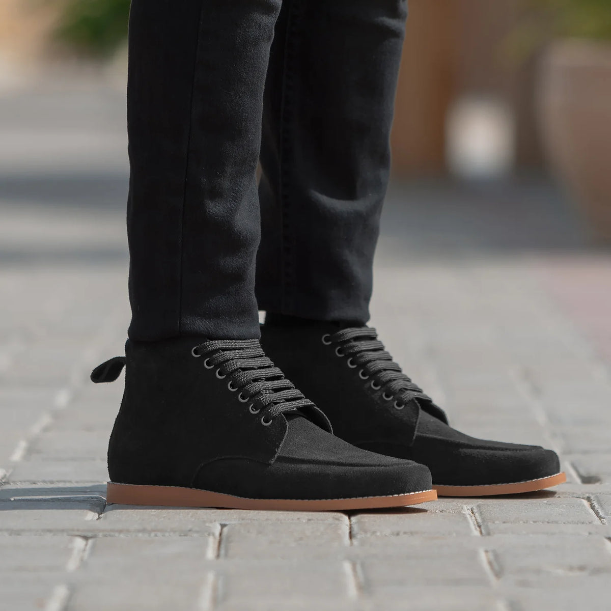 Top-Down Perspective Showing Lacing System & Tongue Craftsmanship