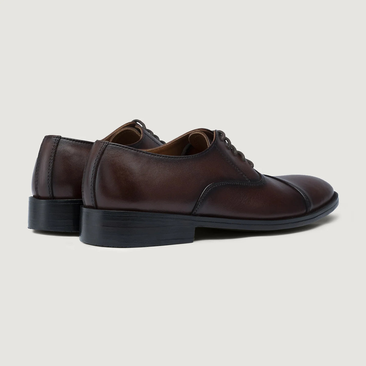 High-Traction Rubber Outsole & Lug Tread Pattern on Professor Oxford Burnished Brown Leather Shoes For Men