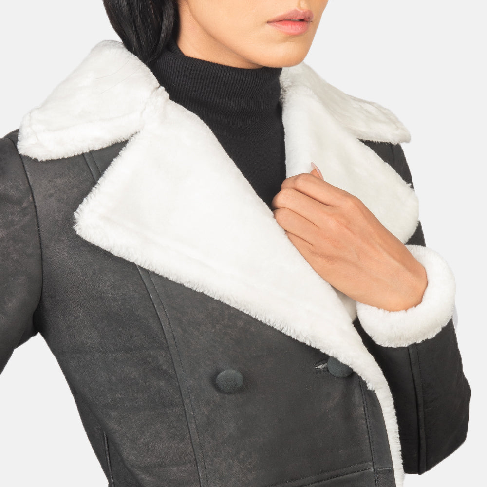 
Interior View Showing Fully Faux Fur Lined & Dual Inside Utility Storage Pockets