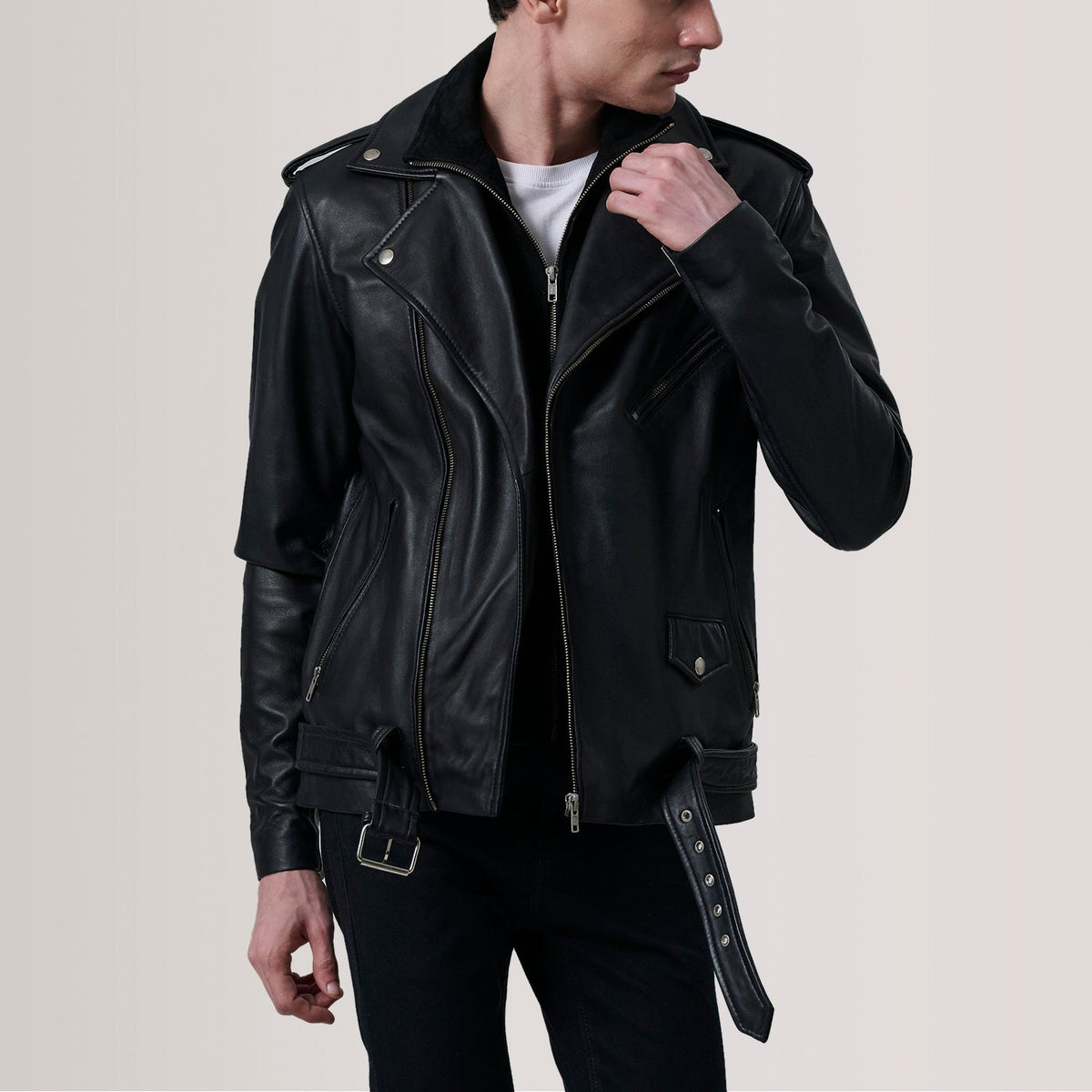 
Authentic Sheepskin Leather with Semi-aniline Finish Grain Texture & Heavy-Duty Seam Stitching Detail