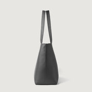 
The Bianca Leather Tote Bag – alternate product view 4