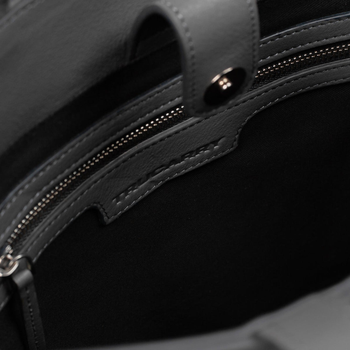 
The Poet Leather Tote Bag – alternate product view 7